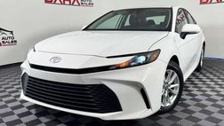 2025 Toyota Camry LE FWD