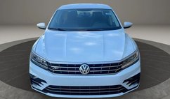 2017 Volkswagen Passat 1.8T R-Line