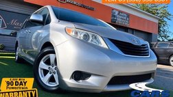 2014 Toyota Sienna LE 8-Passenger