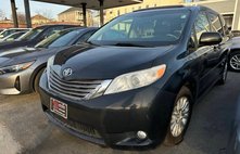 2013 Toyota Sienna XLE